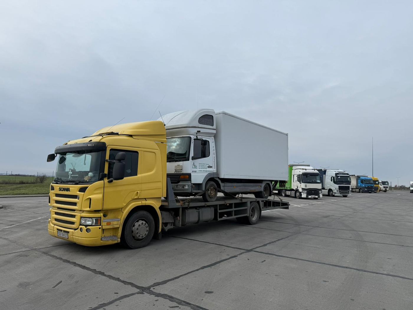 Transport utilaj agricol Agrometer cu camion Scania